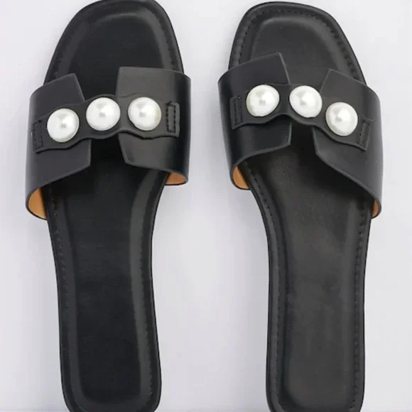 ✨LAST ONES✨Emma Black Pearl Detail Sliders Sandals - Picture 2 of 6